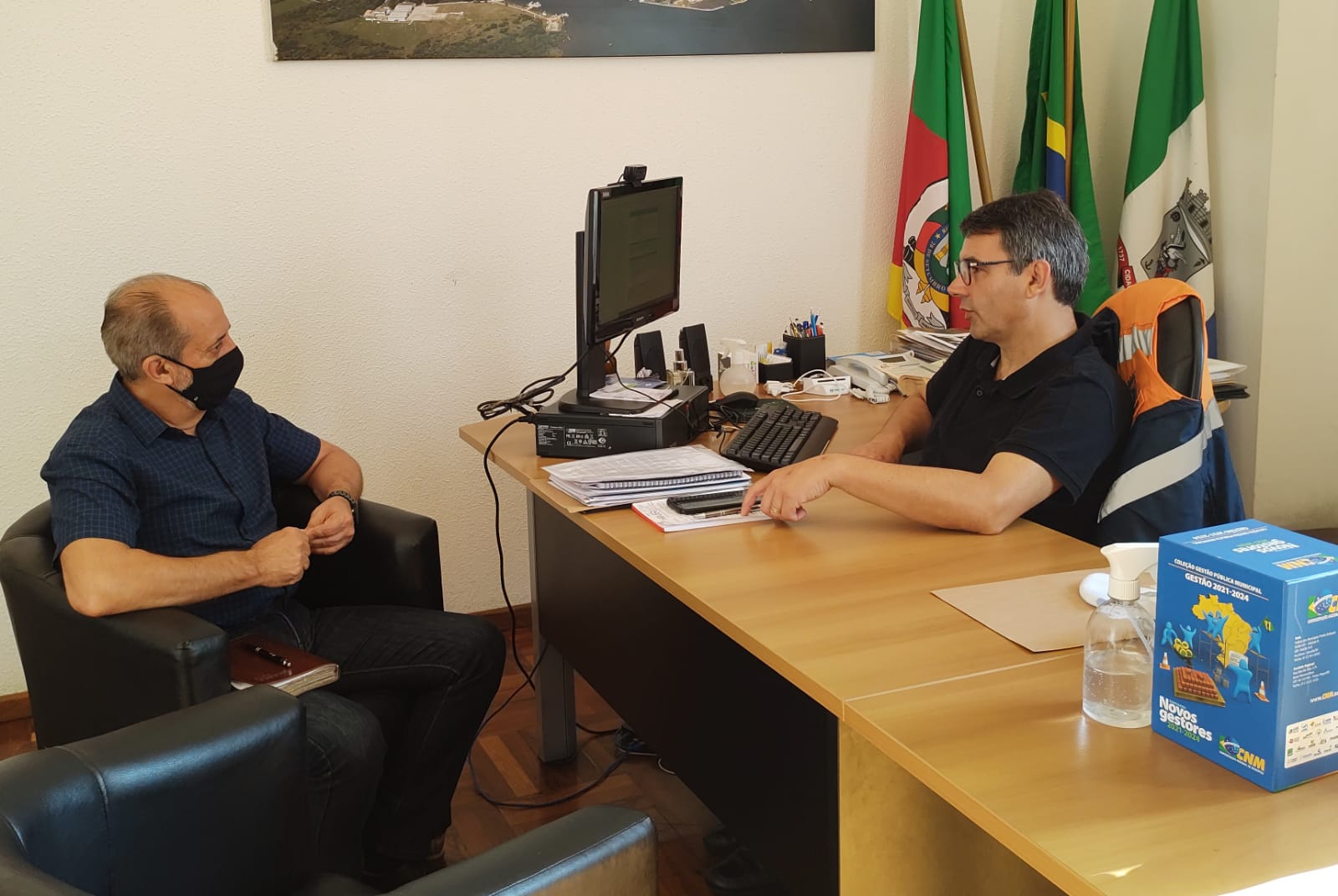 Presidente da Câmara realiza visita ao Prefeito Fábio Branco para tratar de assuntos referentes ao Legislativo